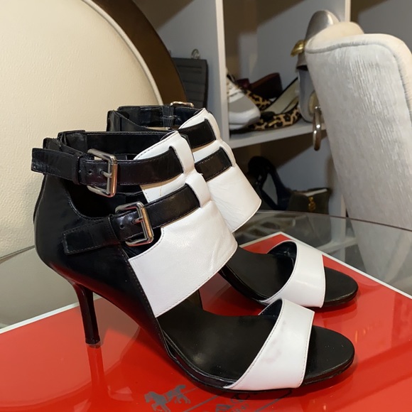 Nine West high Heel Sandals used in good condition. - Picture 5 of 10
